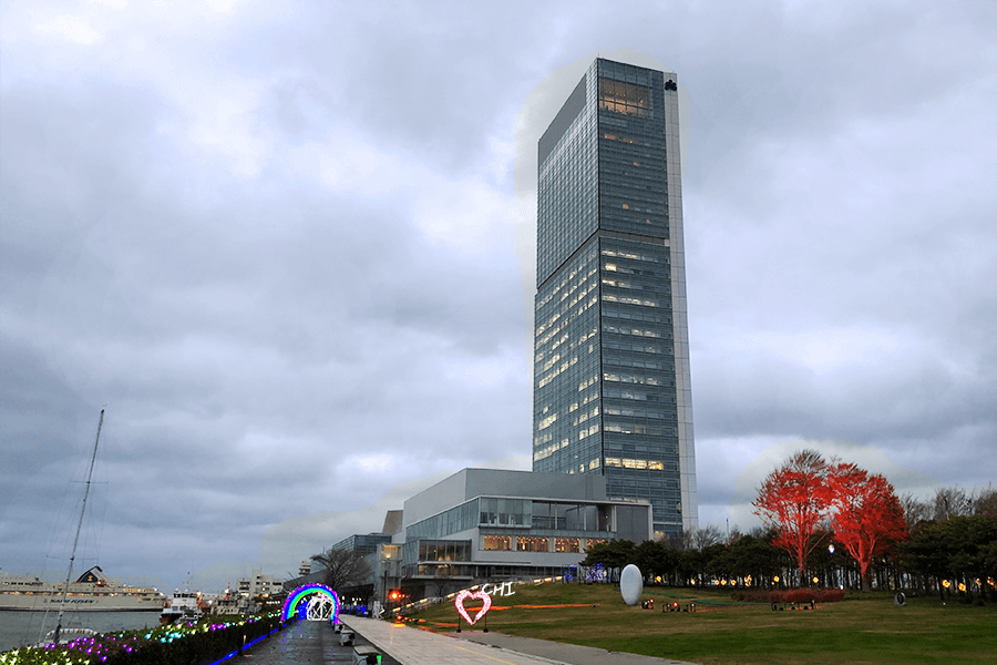 新潟自由行推薦朱鷺MESSE展望室大樓外觀