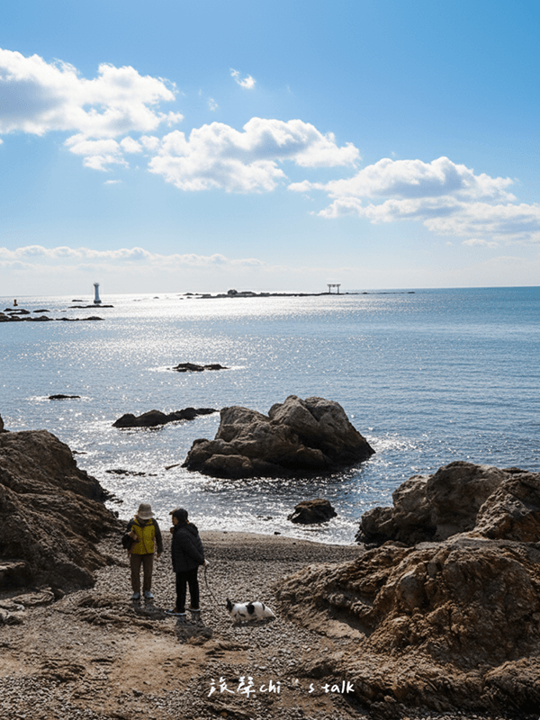 葉山森戶海灘的沙灘與海景